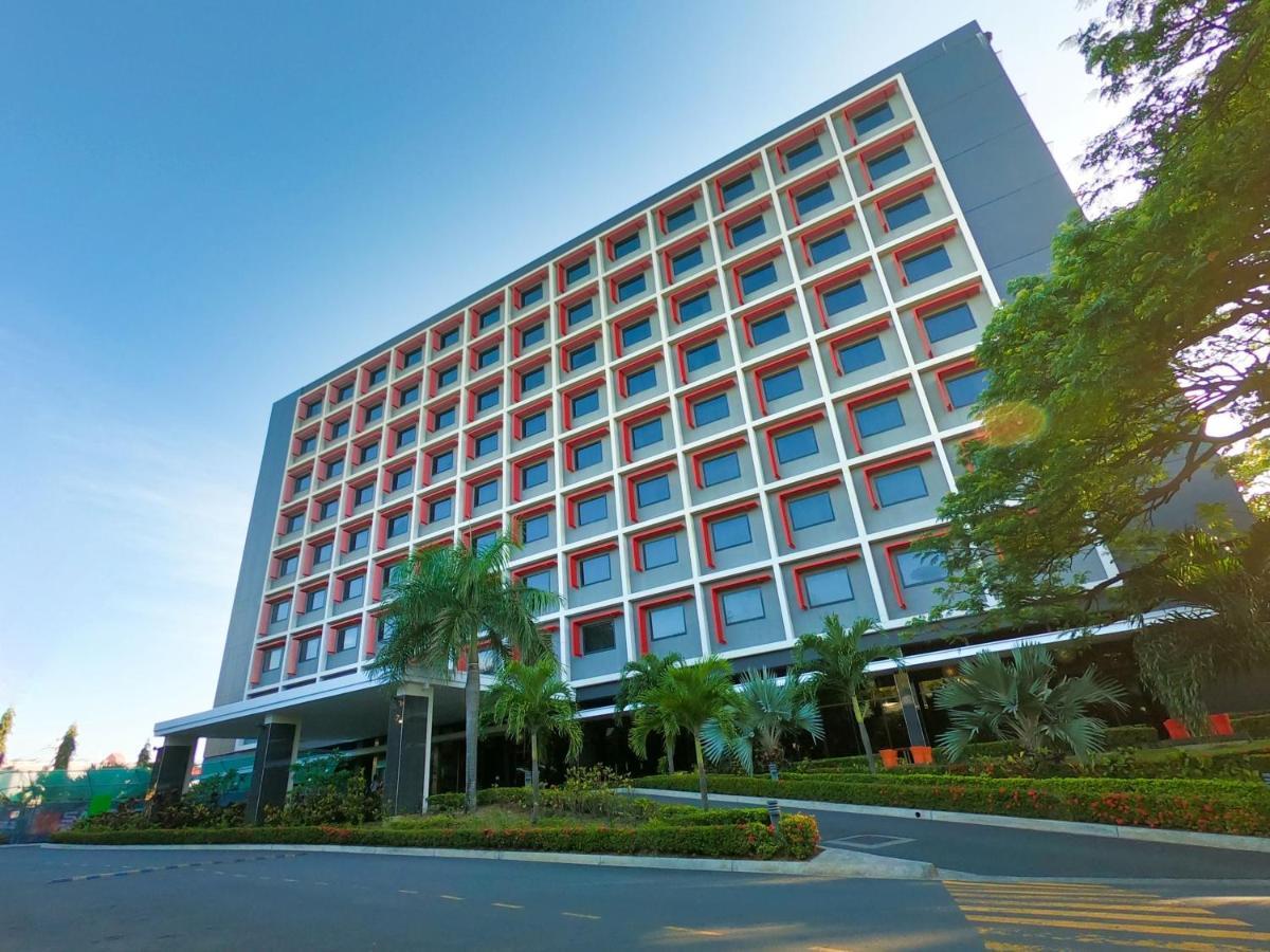 Holiday Inn Express Port Moresby By Ihg Bagian luar foto